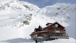 Temperaturi record in aceasta dimineata: două grade si strat de zapada de peste o jumatate de metru la Balea Lac