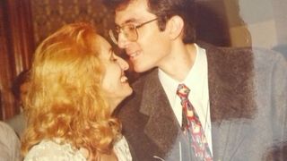 Prima sotie a lui Condrea sustine ca ea a fost cea care a sesizat autoritatile cu privire la dezinfectantii diluati: "Am avut o presimtire de ceva mult mai sumbru, mai negru!"