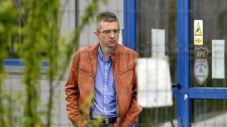 Partenerul lui Condrea din Cipru a incasat 14,6 milioane euro de la statul roman pentru renovarea unor scoli! Ian Taylor inregistrase 36 de firme intr-un grajd de langa Baia Mare!