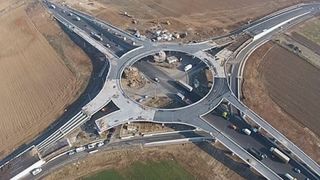 S-a deschis circulatia pe primul sens giratoriu suspendat din tara. Proiectul a costat 13 milioane de euro