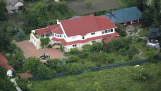 Fotografiat de sus, domeniul lui Nastase este urias