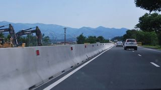 S-a decis! Compania de Drumuri monteaza separatoare pe Drumul National 1!