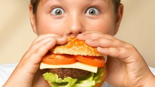 O treime dintre copiii europeni cu varsta intre 6 si 9 ani sunt obezi! Multe dintre bolile adultilor au inceput sa fie diagnosticate si la micuti