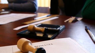 Tot ce trebuie sa stiti despre alegerile de duminica! Cate buletine de vot primiti si ce nu trebuie sa faceti pentru a nu fi amendat sau chiar arestat