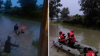Imagini cutremuratoare dintr-un sat din Bacau, afectat de inundatii. Pompierii au intervenit pentru a salva animalele din calea viiturii