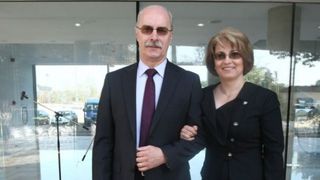 Bellu si Bitang au de recuperat aproape un milion de euro de la statul roman. Cei doi se plimba in masini de lux, au vila cu doua etaje si conturile doldora