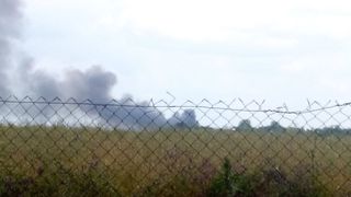 Si marti dimineata inca mai iesea fum, chiar daca acesta era mult mai putin (Foto: APM)