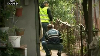 Crima ingrozitoare la Craiova! Un barbat si-a ucis mama pentru ca "o voce i-a cerut asta"!