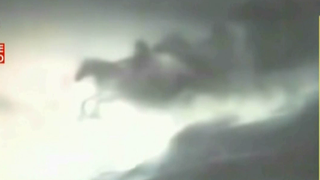 Realitate sau iluzie optica? Cei Patru Calareti ai Apocalipsei s-au aratat pe cer, la Suceava! Oamenii sunt speriati!