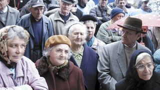Numarul pensionarilor din Romania este in scadere! 5,27 milioane de pensionari exista astazi in tara noastra, cu 16000 mai putin decat in aceeasi perioada a anului trecut