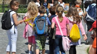 S-ar putea modifica vacantele elevilor! Patronii din turism cer vacante esalonate pentru cei mici!