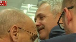 Coada la DNA. Se impart acuzatii si catuse. Liviu Dragnea: "Cum se statea la coada la paine, asa se sta acum la coada la DNA"