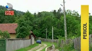 Stare de alerta in Bacau din cauza defrisarilor facute in nestire. Sute de oameni in pericol din cauza alunecarilor de teren