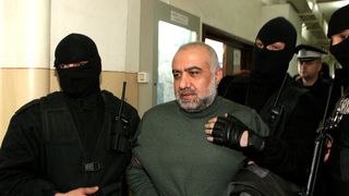 Fiul lui Omar Hayssam, cercetat pentru consum si detinere de droguri!