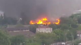 Incendiu &icirc;n apropiere de Gara Obor din Capitală. Circulatia trenurilor a fost oprita