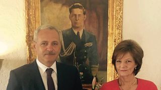 O fotografie cu Liviu Dragnea alaturi de Principesa Margareta l-a scos din minti pe Moise Guran: "WTF! Doamna Principesa, dati un comunicat sa ne spuneti ca ma uit la un photoshop, un trucaj ceva!"