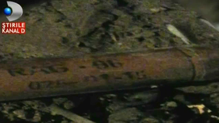 O racheta le-a lovit casa. O familie din Iasi traieste acum cu spaima ca s-ar putea intampla din nou: "Am fost in pericol sa murim"