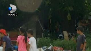 Cartierul Ferentari, locul unde a murit speranta. Printre mizeria de nedescris, oamenii abia se mai vad: &bdquo;Noi suntem uitati de Dumnezeu&rdquo;. Reportaj "Asta-i Romania"