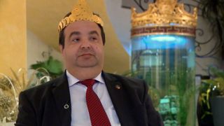 &ldquo;Regele&rdquo; rromilor, Dorin Cioaba, vrea sa-i stranga la Sibiu pe toti politicienii acestei etnii
