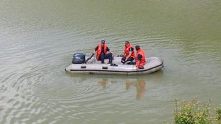 14 persoane, majoritatea copii, s-au inecat pe un lac, dupa ce barcile lor au fost surprinse de o furtuna!