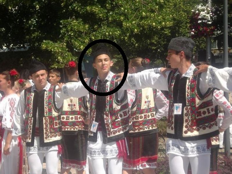 Cosmin avea 20 de ani si era coregraf si dansator in ansamblul folcloric Hora