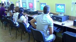 BAC 2016: &Icirc;ncepe proba de evaluare a competenţelor digitale.