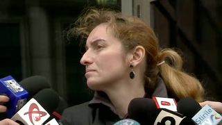 Scandal la scoala unde invata fetita lui Dan Condrea! Dupa ce fosta sotie a patronului de la Hexi Pharma a amenintat ca-si da foc a fost lasata sa plece acasa cu copilul