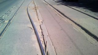 Meteorologii avertizeaza: Traim un fenomen rar. A fost cea mai calda noapte din istoria masuratorilor meteo. Sinele de tramvai s-au curbat din cauza caniculei