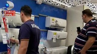 Cumperi azi, te racoresti cand poti. Vanzarile la aparatele de aer conditionat au explodat in ultimele zile, insa clientii au de asteptat pana le pot folosi