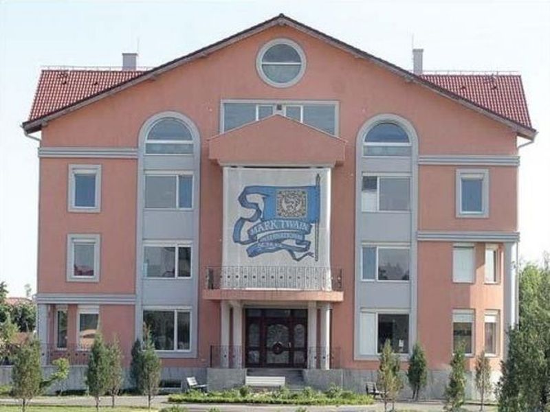 Palatul din Pipera a fost inchiriat unei scoli particulare