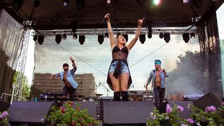 83.000 de euro, pretul platit de contribuabili pentru un concert "gratuit" in parc, inainte de alegerile locale! Distractie maxima, pe bani publici