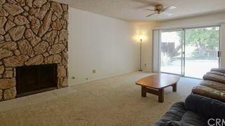 Sufrageria noii locuinte a familiei Dragotescu este spatioasa si luminoasa