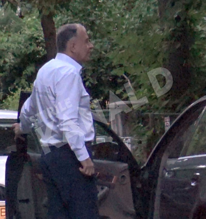 Mircea Geoana si-a luat la revedere de la soacra si s-a urcat in masina