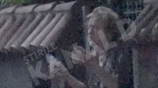 Margareta Costea a iesit sa-si ia medicamentele, apoi a intrat repede in casa