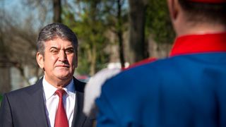 Fostul ministru Gabriel Oprea, audiat de magistrati