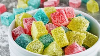 Afla ce contin jeleurile! Nu e vorba de zahar, ci de sorici de porc!