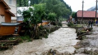 Ploile fac ravagii. Situatie grava in Caras-Severin