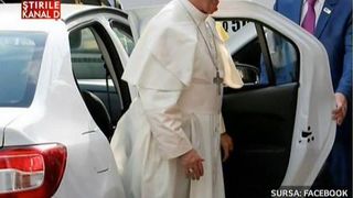 Papa Francisc, laudat de taximetristii romani dupa ce s-a plimbat in Armenia cu o masina romaneasca: "Nu vrea pantofi din aur si nici lux"