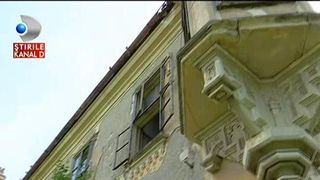 "Ati fost aici?" E unul dintre cele mai frumoase castele din Ardeal, insa asteapta sa isi recapete stralucirea. Povestea castelului Teleki din Ocna Mures