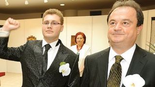 Ginerele lui Vasile Blaga angajeaza medici la firma lui