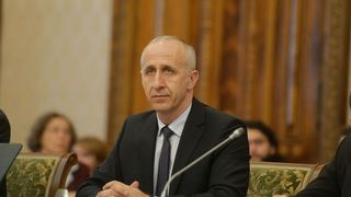 Ministrul Transporturilor, Dan Costescu, a demisionat. Premierul D. Ciolos anunta remanieri. Cine sunt cei care se alatura Cabinetului