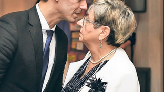 Mama lui Mircea Badea, profesoara de limba romana, despre subiectele de la examene: "Se pare ca sunt racolati doar acei profesori carora nu le plac deloc copiii"