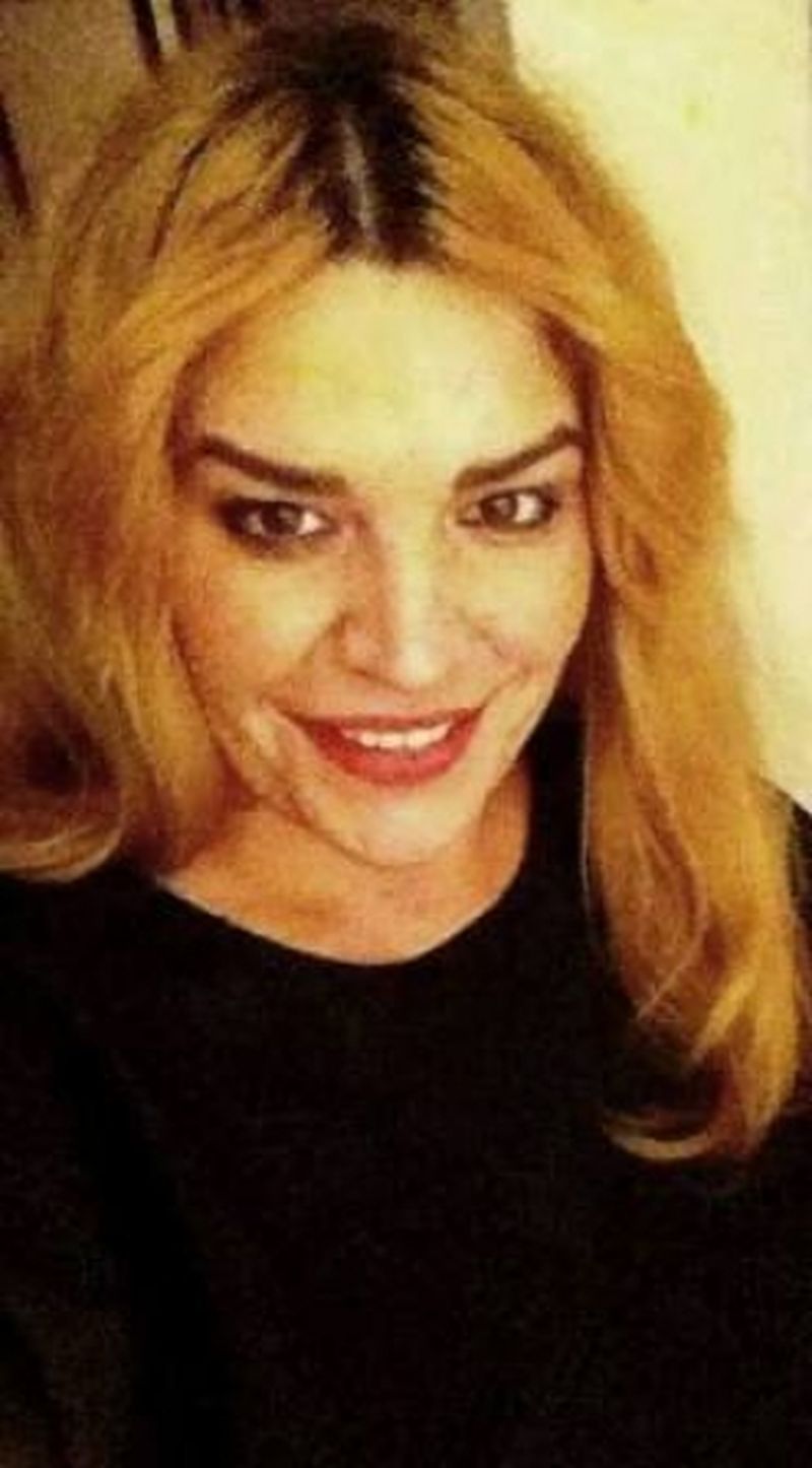 Avocata Madalina Scutelnicu a facut-o celebra pe judecatoarea cu pantofi albastri