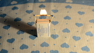 8 din 10 persoane nu au raspuns la intrebarea asta! Care capat de chibrit se va aprinde primul? Daca iti dai seama, esti un geniu