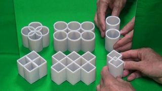 Iluzia care a dat batai de cap multor oameni. Un japonez a creat cercul "patrat". E tare de tot