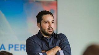 Tudy, viceprimarul demisioar, devenit celebru dupa scandalurile mondene in care a fost implicat, nu se prea pricepe la afaceri! Anul trecut, Tudy Ionescu a avut un venit de doar 1.062 de lei