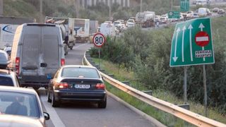 Autostrada Soarelui: aproape 100 de masini, implicate in mai multe ciocniri in lant vara aceasta. Care sunt pericolele de pe drumul spre mare