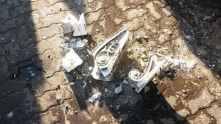 Timisoara: O femeie a ajuns la spital dupa ce tencuiala unei cladiri vechi a cazut peste ea