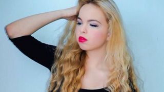 Barbie de Romania a picat Bacalaureatul