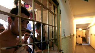 Detinutii de la Jilava au intrat in greva foamei. Printre ei se numara si Cristi Borcea sau fratii Becali!